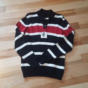 Boy's half zip sweater size: 14/16
